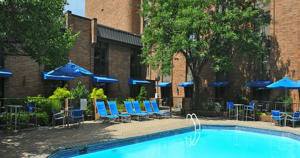 phl-pool-patio-flipped